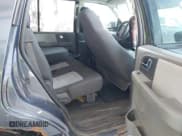 ✅ 2005 Ford Expedition Special Service • VIN: 1FMPU16545LA57976 • Лот: 42479443. Опубликован ранее на IAAI с пробегом 194 785 миль. Бесплатный доступ к архиву аукционных продаж из США и подробный отчёт об истории автомобиля на DreamBid. Изображение 8.