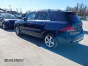 ✅ 2019 Mercedes-Benz GLE 400 • VIN: 4JGDA5GB5KB216352 • Лот: 41893717. Опубликован ранее на IAAI с пробегом 130 759 миль. Бесплатный доступ к архиву аукционных продаж из США и подробный отчёт об истории автомобиля на DreamBid. Изображение 3.