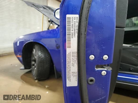 ✅ 2021 Dodge Challenger R/T Scat Pack • VIN: 2C3CDZFJ0MH583617 • Lot: 82953043. Wystawiony na Copart z przebiegiem 24 673 mil. Bezpłatny archiwum sprzedaży aukcyjnych z USA i szczegółowy raport historii pojazdu na DreamBid. Zdjęcie 12.