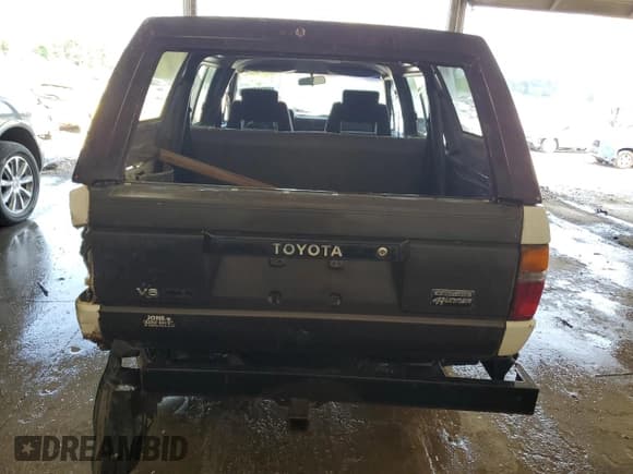 ✅ 1986 Toyota 4Runner • VIN: JT4RN62D6G0004026 • Lot: 59314095. Listed on Copart with 307,003 mi. Free auction sales archive from the USA and detailed vehicle history report at DreamBid. Image 6.