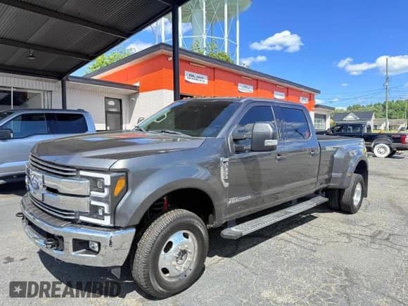 ✅ 2017 Ford F-350 Lariat • VIN: 1FT8W3DT9HEB28873 • Lot: 58615765. Listed on Copart with 100,307 mi. Free auction sales archive from the USA and detailed vehicle history report at DreamBid. Image 2.
