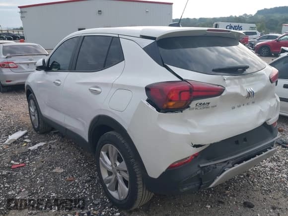 ✅ 2024 Buick Encore GX Preferred • VIN: KL4AMBS24RB032836 • Lot: 43412674. Wystawiony na IAAI z przebiegiem 22 718 mil. Bezpłatny archiwum sprzedaży aukcyjnych z USA i szczegółowy raport historii pojazdu na DreamBid. Zdjęcie 3.