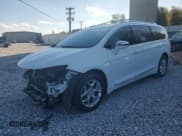 ✅ 2018 Chrysler Pacifica Limited • VIN: 2C4RC1GG8JR320424 • Lot: 82219775. Listed on Copart with 96,090 mi. Free auction sales archive from the USA and detailed vehicle history report at DreamBid. Image 1.