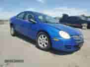 2005 Dodge Neon SXT z VIN 1B3ES56C35D278732, wystawiony jako Copart lot #57770025 z przebiegiem 254 274 mil mil oraz Szkoda całkowita • Salvage title. Historia ofert i sprzedaży dostępna na DreamBid. Obrazek 4.