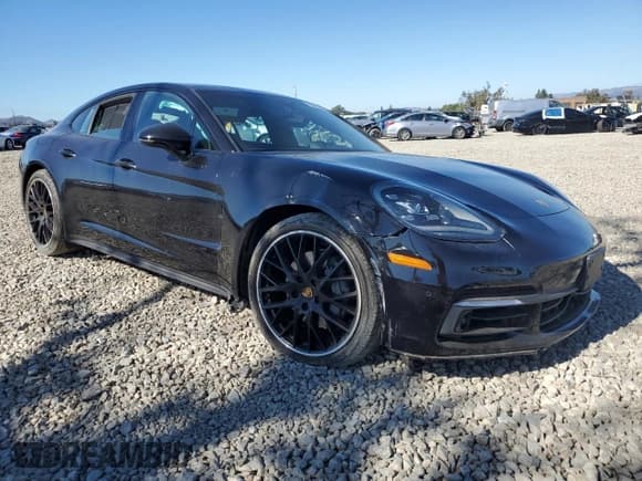 ✅ 2018 Porsche Panamera 4S • VIN: WP0AB2A77JL135109 • Лот: 90536045. Опубликован ранее на Copart с пробегом 47 172 миль. Бесплатный доступ к архиву аукционных продаж из США и подробный отчёт об истории автомобиля на DreamBid. Изображение 4.