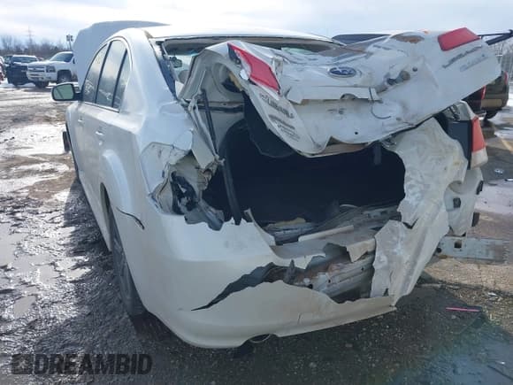 ✅ 2011 Subaru Legacy Premium Power Moon • VIN: 4S3BMBG64B3227213 • Лот: 41632456. Опубликован ранее на IAAI с пробегом 142 939 миль. Бесплатный доступ к архиву аукционных продаж из США и подробный отчёт об истории автомобиля на DreamBid. Изображение 6.