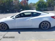 ✅ 2015 Hyundai Genesis Coupe 3.8L Base • VIN: KMHHU6KJ3FU123062 • Lot: 43017054. Listed on IAAI with 157,727 mi. Free auction sales archive from the USA and detailed vehicle history report at DreamBid. Image 14.