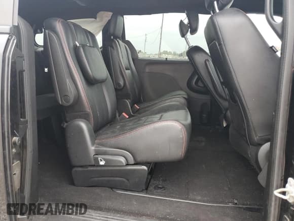 ✅ 2020 Dodge Grand Caravan GT • VIN: 2C4RDGEG8LR191140 • Lot: 64098055. Wystawiony na Copart z przebiegiem 117 152 mil. Bezpłatny archiwum sprzedaży aukcyjnych z USA i szczegółowy raport historii pojazdu na DreamBid. Zdjęcie 11.