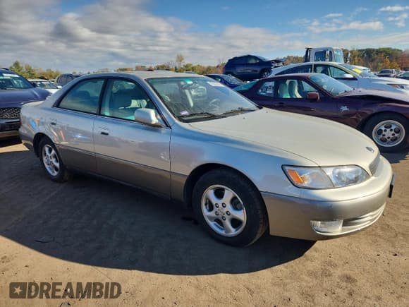 ✅ 1999 Lexus ES 300 • VIN: JT8BF28G6X0200006 • Lot: 87283345. Listed on Copart with 61,214 mi. Free auction sales archive from the USA and detailed vehicle history report at DreamBid. Image 4.