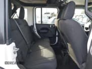 ✅ 2023 Jeep Wrangler Sport • VIN: 1C4HJXDG4PW567027 • Lot: 41633197. Wystawiony na IAAI z przebiegiem 14 782 mil. Bezpłatny archiwum sprzedaży aukcyjnych z USA i szczegółowy raport historii pojazdu na DreamBid. Zdjęcie 8.