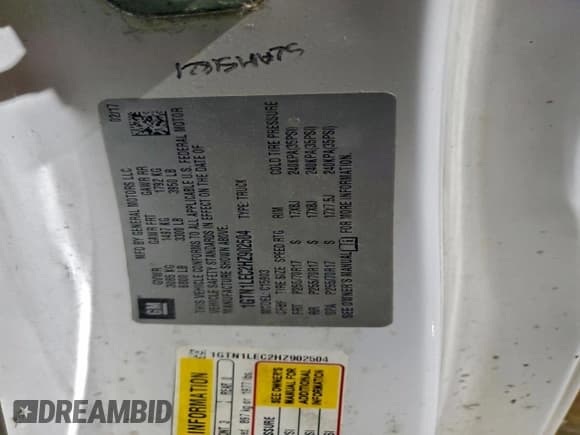 ✅ 2017 GMC Sierra 1500 • VIN: 1GTN1LEC2HZ902504 • Lot: 95196415. Wystawiony na Copart z przebiegiem 133 013 mil. Bezpłatny archiwum sprzedaży aukcyjnych z USA i szczegółowy raport historii pojazdu na DreamBid. Zdjęcie 12.