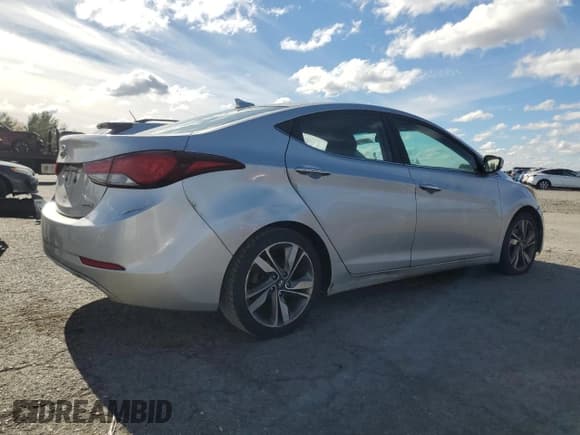 ✅ 2015 Hyundai Elantra SE • VIN: KMHDH4AE9FU370260 • Lot: 90411805. Listed on Copart with 233,045 mi. Free auction sales archive from the USA and detailed vehicle history report at DreamBid. Image 3.