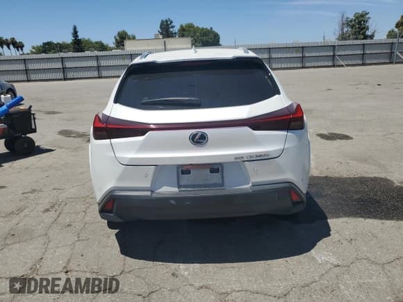 ✅ 2024 Lexus UX 250h Premium • VIN: JTHP9JBH6R2074651 • Лот: 66708585. Опубликован ранее на Copart с пробегом 43 055 миль. Бесплатный доступ к архиву аукционных продаж из США и подробный отчёт об истории автомобиля на DreamBid. Изображение 6.