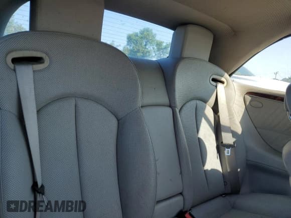 ✅ 2004 Mercedes-Benz CLK 500 • VIN: WDBTK75G04T023254 • Lot: 67205585. Wystawiony na Copart z przebiegiem 180 620 mil. Bezpłatny archiwum sprzedaży aukcyjnych z USA i szczegółowy raport historii pojazdu na DreamBid. Zdjęcie 10.