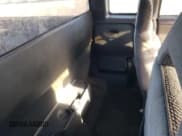 ✅ 1997 Chevrolet S-10 LS • VIN: 1GCCS19X6V8205604 • Лот: 86104534. Опубликован ранее на Copart с пробегом 83 384 миль. Бесплатный доступ к архиву аукционных продаж из США и подробный отчёт об истории автомобиля на DreamBid. Изображение 10.