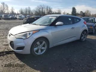 ✅ 2015 Hyundai Veloster • VIN: KMHTC6AD0FU236783 • Lot: 44960295. Wystawiony na Copart z przebiegiem 81 757 mil. Bezpłatny archiwum sprzedaży aukcyjnych z USA i szczegółowy raport historii pojazdu na DreamBid. Zdjęcie 1.