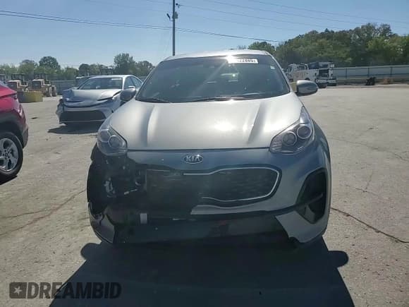 ✅ 2022 Kia Sportage LX • VIN: KNDPM3AC9N7989654 • Lot: 86122885. Wystawiony na Copart z przebiegiem 81 854 mil. Bezpłatny archiwum sprzedaży aukcyjnych z USA i szczegółowy raport historii pojazdu na DreamBid. Zdjęcie 14.