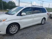 ✅ 2016 Toyota Sienna XLE • VIN: 5TDYK3DC0GS721350 • Лот: 42887718. Опубликован ранее на IAAI с пробегом 180 599 миль. Бесплатный доступ к архиву аукционных продаж из США и подробный отчёт об истории автомобиля на DreamBid. Изображение 6.