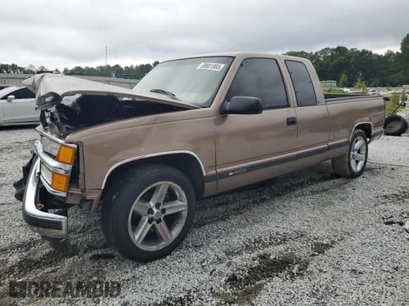 ✅ 1997 Chevrolet Silverado 1500 • VIN: 2GCEC19M1V1137369 • Lot: 69881065. Wystawiony na Copart z przebiegiem 283 640 mil. Bezpłatny archiwum sprzedaży aukcyjnych z USA i szczegółowy raport historii pojazdu na DreamBid. Zdjęcie 1.