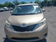 ✅ 2011 Toyota Sienna LE AAS • VIN: 5TDKK3DC8BS021610 • Lot: 42299036. Listed on IAAI with 118,377 mi. Free auction sales archive from the USA and detailed vehicle history report at DreamBid. Image 12.