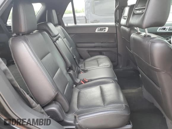 ✅ 2015 Ford Explorer Limited • VIN: 1FM5K7F87FGA82441 • Lot: 53641705. Wystawiony na Copart z przebiegiem 159 887 mil. Bezpłatny archiwum sprzedaży aukcyjnych z USA i szczegółowy raport historii pojazdu na DreamBid. Zdjęcie 12.