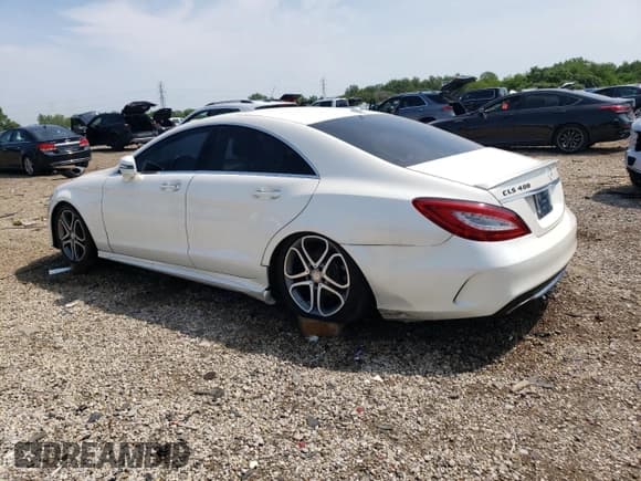 ✅ 2015 Mercedes-Benz CLS 400 • VIN: WDDLJ6HB7FA134399 • Лот: 64468555. Опубликован ранее на Copart с пробегом 110 849 миль. Бесплатный доступ к архиву аукционных продаж из США и подробный отчёт об истории автомобиля на DreamBid. Изображение 2.