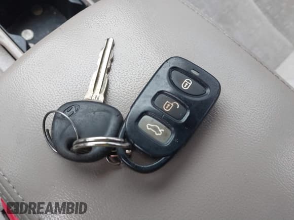 ✅ 2007 Hyundai Sonata SE • VIN: 5NPEU46F97H197759 • Лот: 41351842. Опубликован ранее на IAAI с пробегом 146 087 миль. Бесплатный доступ к архиву аукционных продаж из США и подробный отчёт об истории автомобиля на DreamBid. Изображение 11.