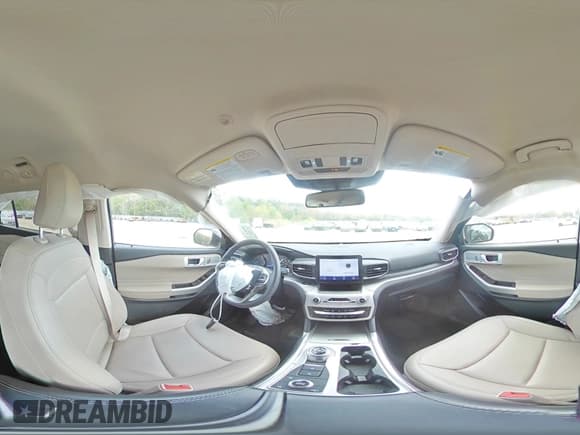 ✅ 2024 Ford Explorer XLT • VIN: 1FMSK8DH8RGA54874 • Lot: 54078925. Wystawiony na Copart z przebiegiem 8 733 mil. Bezpłatny archiwum sprzedaży aukcyjnych z USA i szczegółowy raport historii pojazdu na DreamBid. Zdjęcie 15.