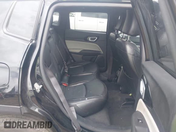 ✅ 2023 Jeep Compass Limited • VIN: 3C4NJDCN8PT528738 • Lot: 42827867. Wystawiony na IAAI z przebiegiem 38 650 mil. Bezpłatny archiwum sprzedaży aukcyjnych z USA i szczegółowy raport historii pojazdu na DreamBid. Zdjęcie 8.