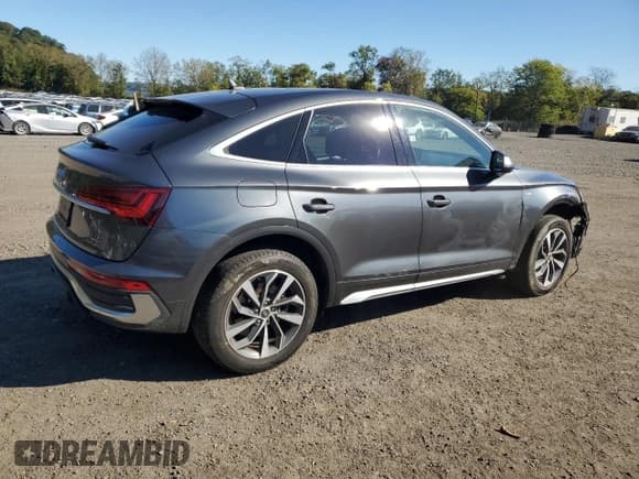 ✅ 2022 Audi Q5 Sportback S line Premium Plus • VIN: WA15AAFY1N2124001 • Lot: 92029655. Listed on Copart with 27,727 mi. Free auction sales archive from the USA and detailed vehicle history report at DreamBid. Image 3.