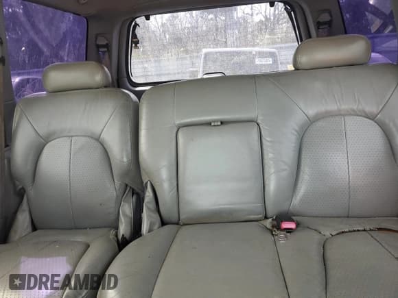 ✅ 1998 Ford Expedition XLT • VIN: 1FMRU1769WLB17414 • Lot: 46218715. Wystawiony na Copart z przebiegiem 274 169 mil. Bezpłatny archiwum sprzedaży aukcyjnych z USA i szczegółowy raport historii pojazdu na DreamBid. Zdjęcie 10.