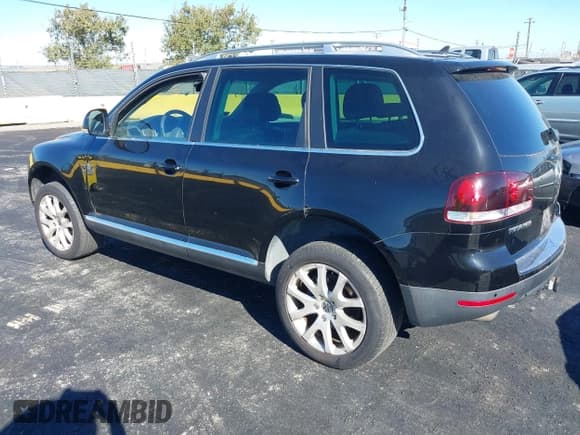 ✅ 2008 Volkswagen Touareg V6 • VIN: WVGBE77L78D078715 • Lot: 43550387. Listed on IAAI with 99,235 mi. Free auction sales archive from the USA and detailed vehicle history report at DreamBid. Image 3.