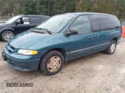 ✅ 2000 Dodge Caravan SE • VIN: 2B4GP44G9YR726902 • Lot: 43862969. Listed on IAAI with 95,792 mi. Free auction sales archive from the USA and detailed vehicle history report at DreamBid. Image 2.