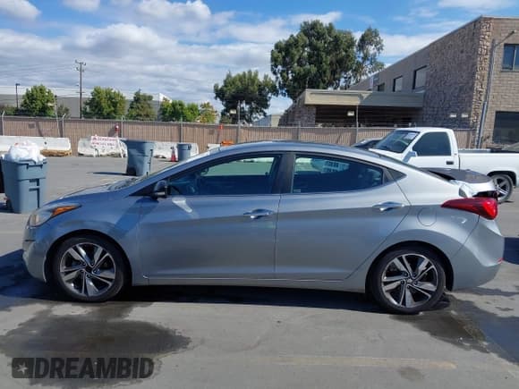 ✅ 2014 Hyundai Elantra SE • VIN: KMHDH4AE9EU161258 • Lot: 43420575. Listed on IAAI with 160,523 mi. Free auction sales archive from the USA and detailed vehicle history report at DreamBid. Image 14.