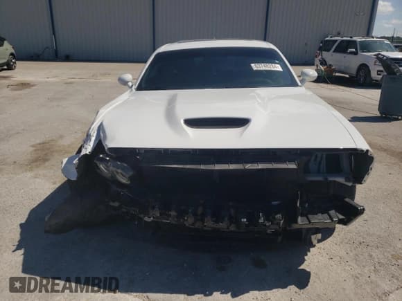 ✅ 2021 Dodge Challenger R/T • VIN: 2C3CDZBTXMH567772 • Lot: 63748284. Wystawiony na Copart z przebiegiem 33 995 mil. Bezpłatny archiwum sprzedaży aukcyjnych z USA i szczegółowy raport historii pojazdu na DreamBid. Zdjęcie 5.
