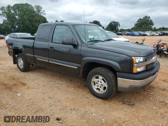✅ 2004 Chevrolet Silverado 1500 Z71 • VIN: 1GCEK19T84E201415 • Lot: 70085645. Listed on Copart with 117,798 mi. Free auction sales archive from the USA and detailed vehicle history report at DreamBid. Image 4.