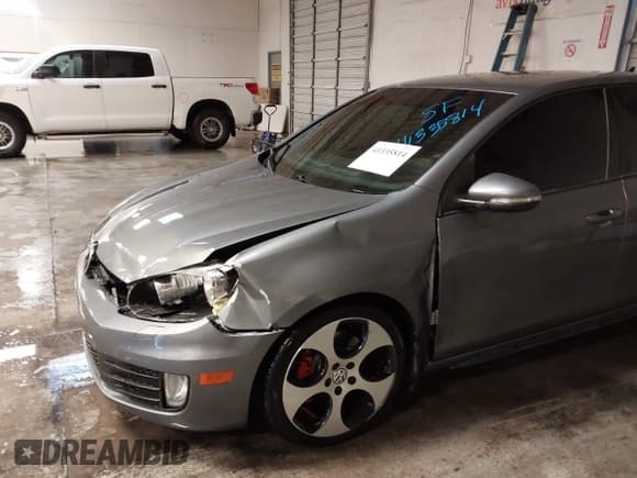 ✅ 2011 Volkswagen Golf GTI • VIN: WVWGV7AJ0BW201252 • Лот: 41335814. Опубликован ранее на IAAI с пробегом 126 082 миль. Бесплатный доступ к архиву аукционных продаж из США и подробный отчёт об истории автомобиля на DreamBid. Изображение 6.