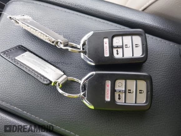 ✅ 2016 Honda Civic EX-L • VIN: 19XFC1F70GE221885 • Лот: 43650704. Опубликован ранее на IAAI с пробегом 68 352 миль. Бесплатный доступ к архиву аукционных продаж из США и подробный отчёт об истории автомобиля на DreamBid. Изображение 11.