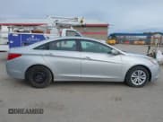 ✅ 2012 Hyundai Sonata GLS • VIN: 5NPEB4AC6CH424824 • Lot: 43610948. Wystawiony na IAAI z przebiegiem 136 342 mil. Bezpłatny archiwum sprzedaży aukcyjnych z USA i szczegółowy raport historii pojazdu na DreamBid. Zdjęcie 14.