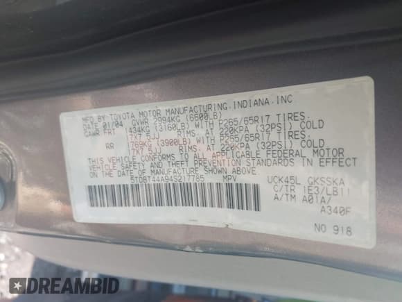 ✅ 2004 Toyota Sequoia SR5 • VIN: 5TDBT44A94S217785 • Lot: 43153817. Listed on IAAI with 200,995 mi. Free auction sales archive from the USA and detailed vehicle history report at DreamBid. Image 9.