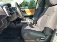 ✅ 2019 Toyota Tacoma TRD Sport • VIN: 3TMAZ5CN7KM080878 • Lot: 80464265. Wystawiony na Copart z przebiegiem 59 444 mil. Bezpłatny archiwum sprzedaży aukcyjnych z USA i szczegółowy raport historii pojazdu na DreamBid. Zdjęcie 7.