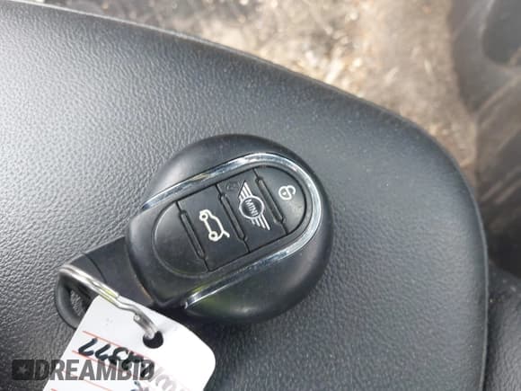 ✅ 2019 MINI Hardtop Cooper S • VIN: WMWXP7C56K2A49415 • Lot: 41952188. Wystawiony na IAAI z przebiegiem 143 633 mil. Bezpłatny archiwum sprzedaży aukcyjnych z USA i szczegółowy raport historii pojazdu na DreamBid. Zdjęcie 11.