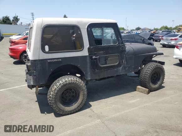 ✅ 1989 Jeep Wrangler S • VIN: 2J4FY19E4KJ161556 • Lot: 59640745. Listed on Copart with 141,519 mi. Free auction sales archive from the USA and detailed vehicle history report at DreamBid. Image 3.