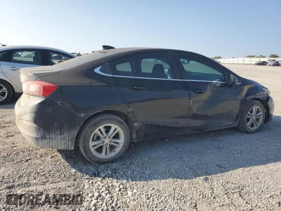 2016 Chevrolet Cruze LT with VIN 1G1BE5SM9G7247244, listed as a Copart auction lot 81404315 with 233,547 mi miles and Salvage title. Bid and sale history available at DreamBid. Image 3.