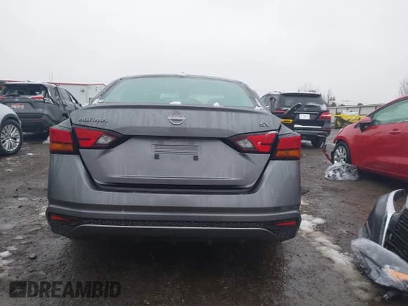 ✅ 2024 Nissan Altima SV • VIN: 1N4BL4DV2RN321377 • Lot: 43775522. Listed on IAAI with 44,185 mi. Free auction sales archive from the USA and detailed vehicle history report at DreamBid. Image 17.