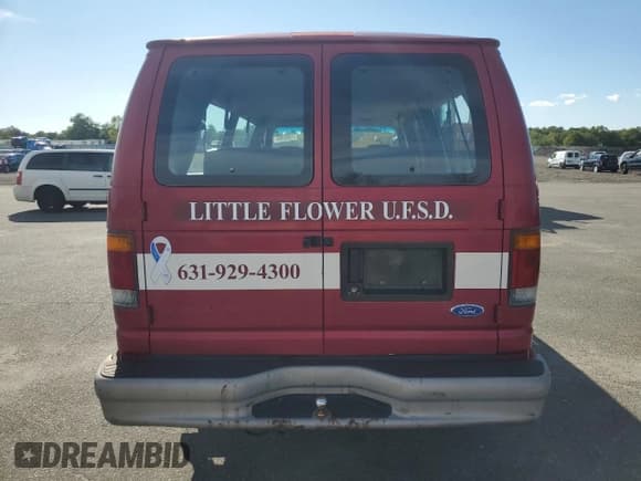 ✅ 1994 Ford Econoline Wagon XL • VIN: 1FBJS31H2RHB71257 • Lot: 71693365. Wystawiony na Copart z przebiegiem 31 661 mil. Bezpłatny archiwum sprzedaży aukcyjnych z USA i szczegółowy raport historii pojazdu na DreamBid. Zdjęcie 6.