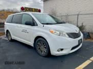 ✅ 2014 Toyota Sienna XLE • VIN: 5TDYK3DC6ES422166 • Lot: 96002275. Wystawiony na Copart z przebiegiem 200 131 mil. Bezpłatny archiwum sprzedaży aukcyjnych z USA i szczegółowy raport historii pojazdu na DreamBid. Zdjęcie 1.