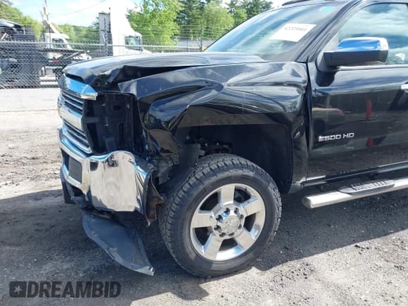 ✅ 2017 Chevrolet Silverado 2500HD Work Truck • VIN: 1GC1KUEG7HF212575 • Lot: 42225041. Listed on IAAI with 52,388 mi. Free auction sales archive from the USA and detailed vehicle history report at DreamBid. Image 6.