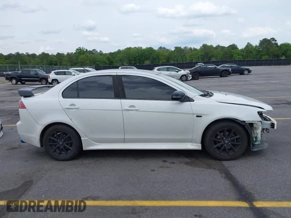 ✅ 2017 Mitsubishi Lancer ES • VIN: JA32U2FU0HU010338 • Лот: 42062306. Опубликован ранее на IAAI с пробегом 149 364 миль. Бесплатный доступ к архиву аукционных продаж из США и подробный отчёт об истории автомобиля на DreamBid. Изображение 14.