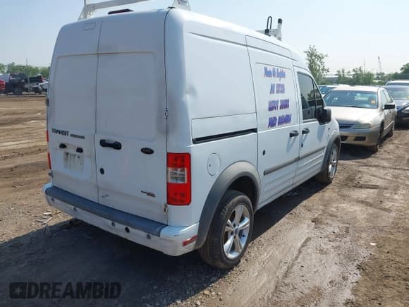 ✅ 2012 Ford Transit Connect XLT • VIN: NM0LS7BNXCT119070 • Lot: 42409683. Listed on IAAI with 301,254 mi. Free auction sales archive from the USA and detailed vehicle history report at DreamBid. Image 4.